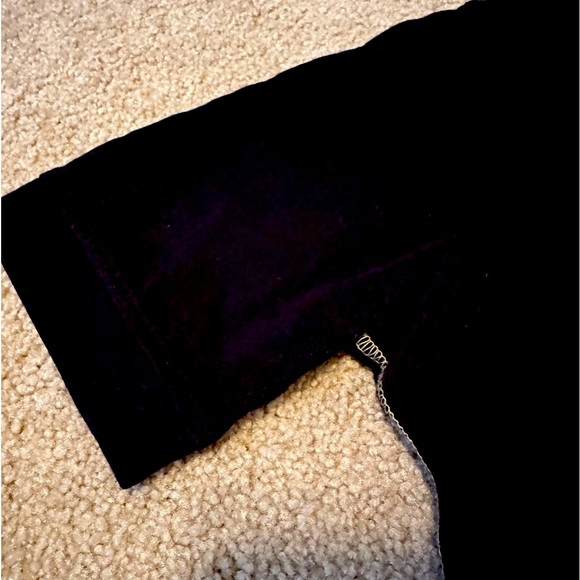 Touch By Alyssa Milano NHL Pittsburgh Penguins Black Tee w/ Gold Back Zipper EUC - Picture 5 of 10